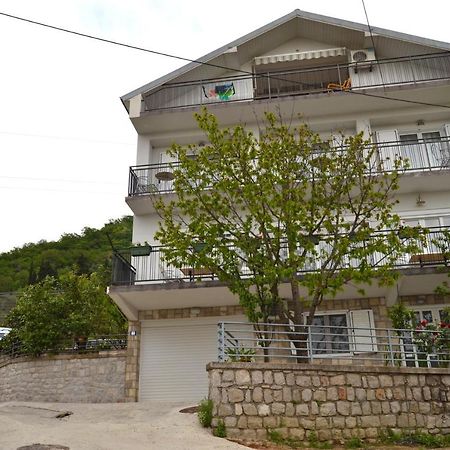 Tivat Apartments ภายนอก รูปภาพ