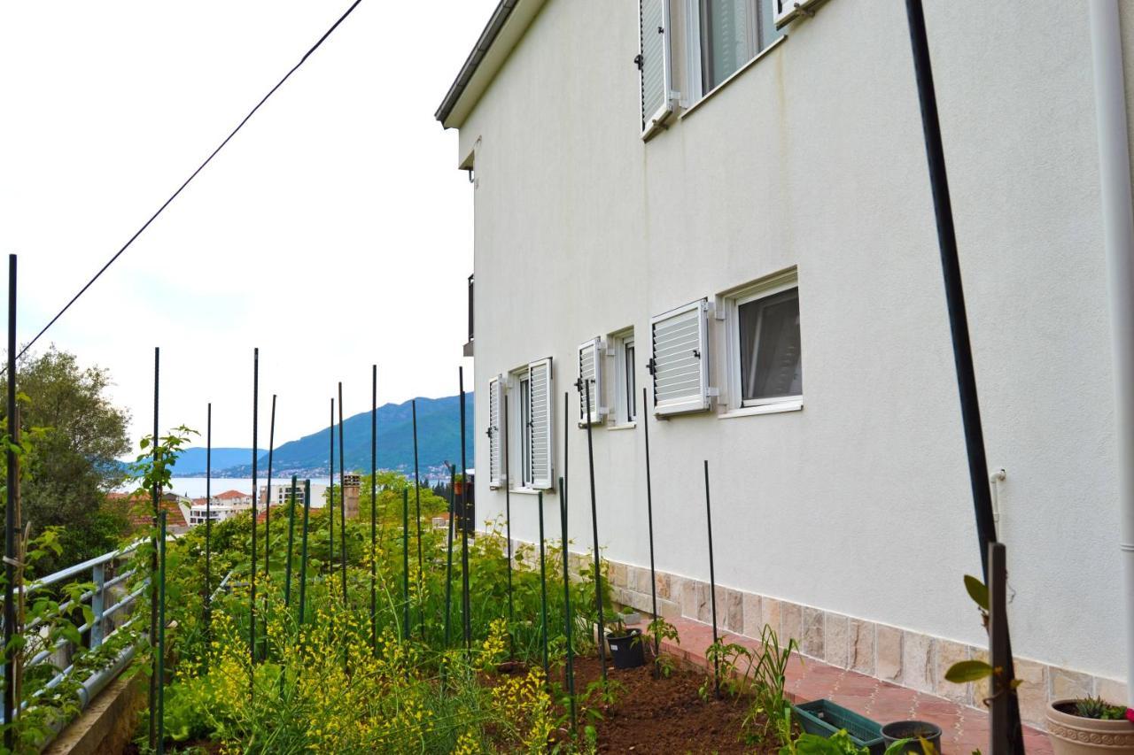 Tivat Apartments ภายนอก รูปภาพ