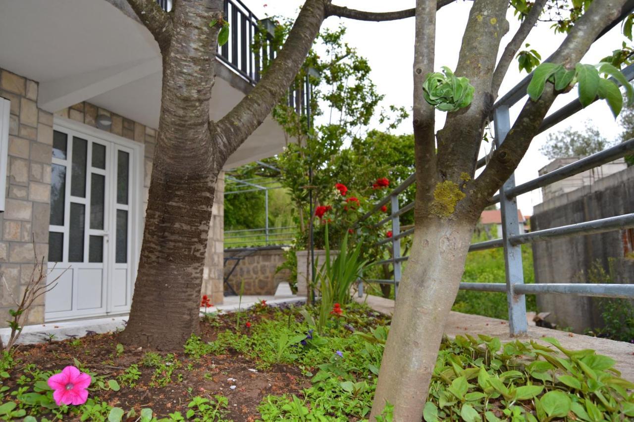 Tivat Apartments ภายนอก รูปภาพ
