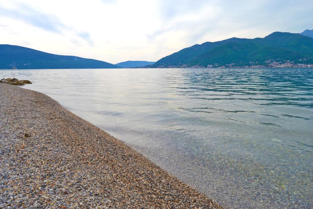 Tivat Apartments ภายนอก รูปภาพ